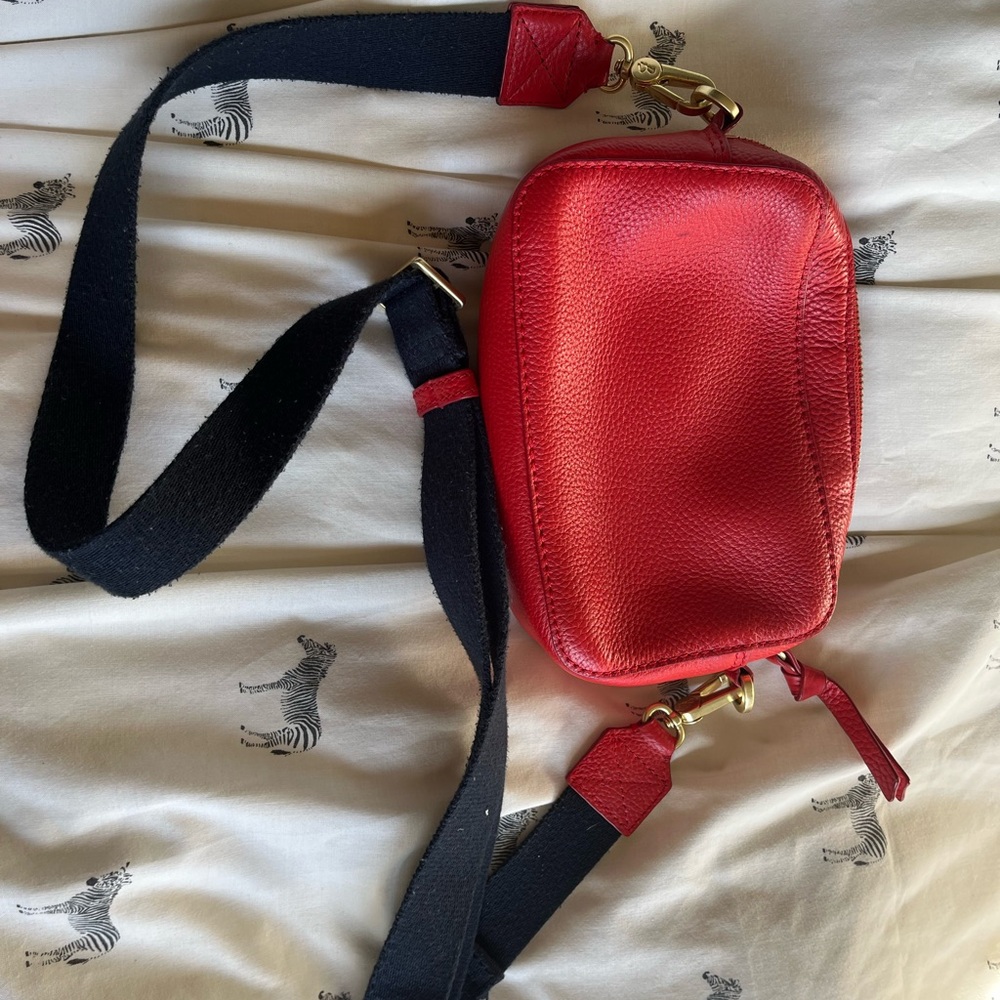 Boden red leather crossbody bag - Picture 6 of 9